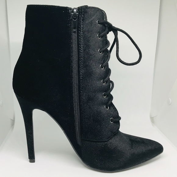 Brand-new, "Merel" Black Velvet Bootie, size 9 US - Picture 4 of 8